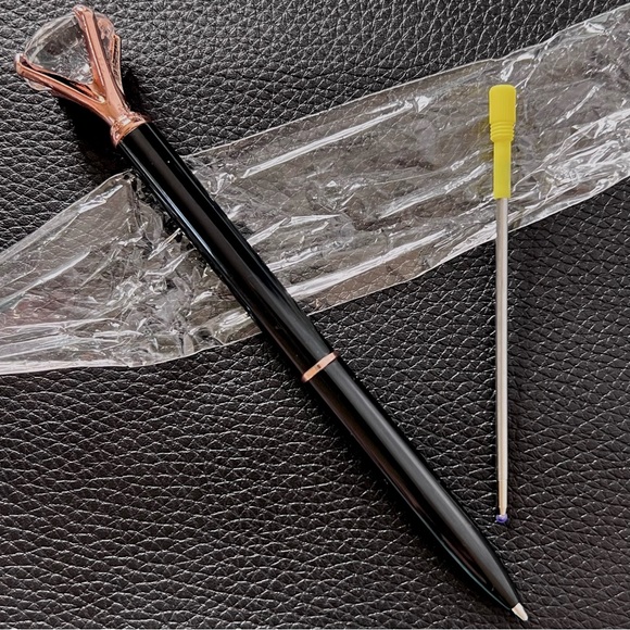 ⭐️ Diamond Black & Rose Gold METAL Ballpoint Pen With Black Ink Refill - Picture 2 of 4